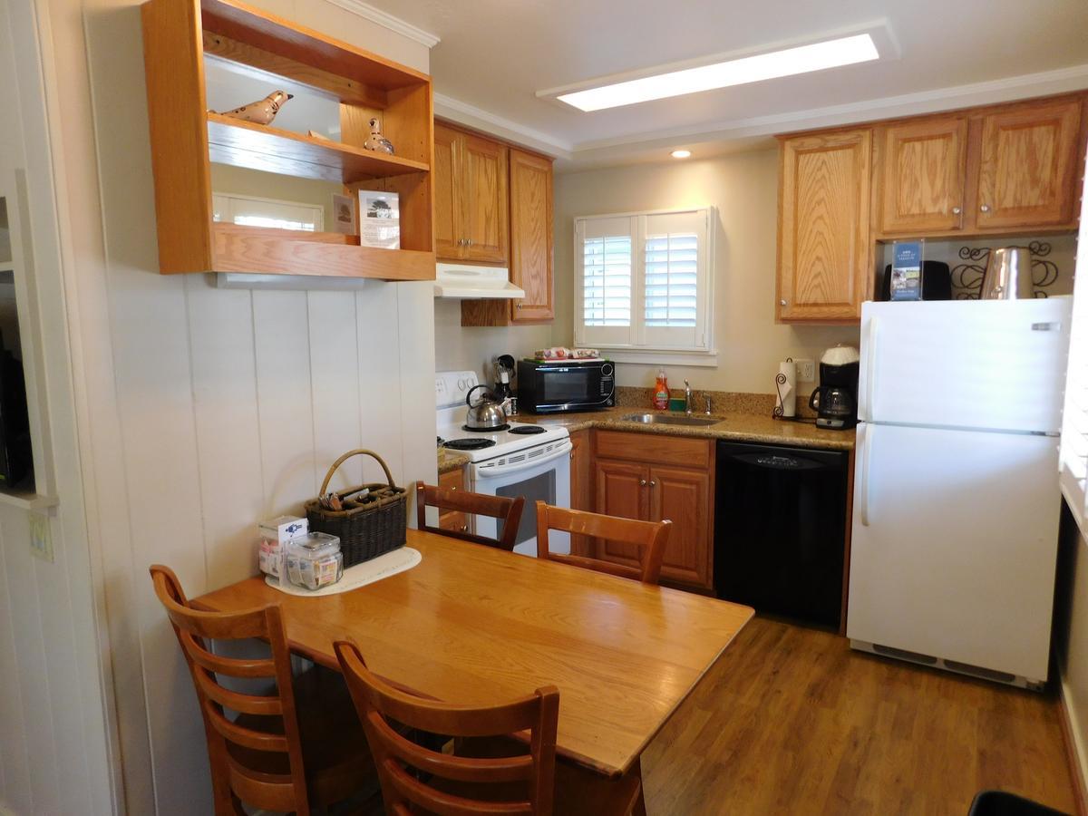 Pine Acres Lodge Pacific Grove Zewnętrze zdjęcie