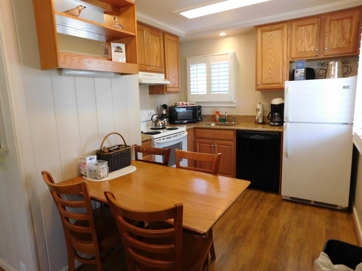 Pine Acres Lodge Pacific Grove Zewnętrze zdjęcie